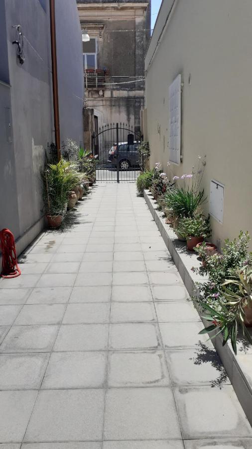 Il Cortile Della Patrona Apartment Syracuse Exterior photo